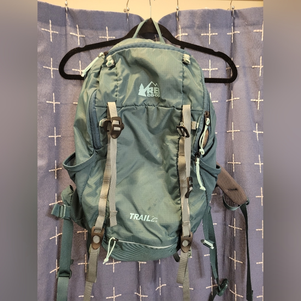 REI Trail 25 Backpack